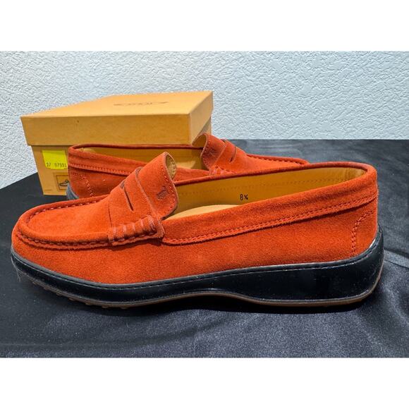 NIB Tod's Gommino Women's Rust Color Suede Loafers Sz 8.5 Flat Driving Penny Nub - Picture 4 of 12